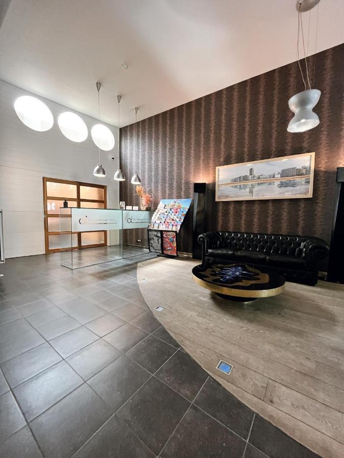 Alpha Hotel