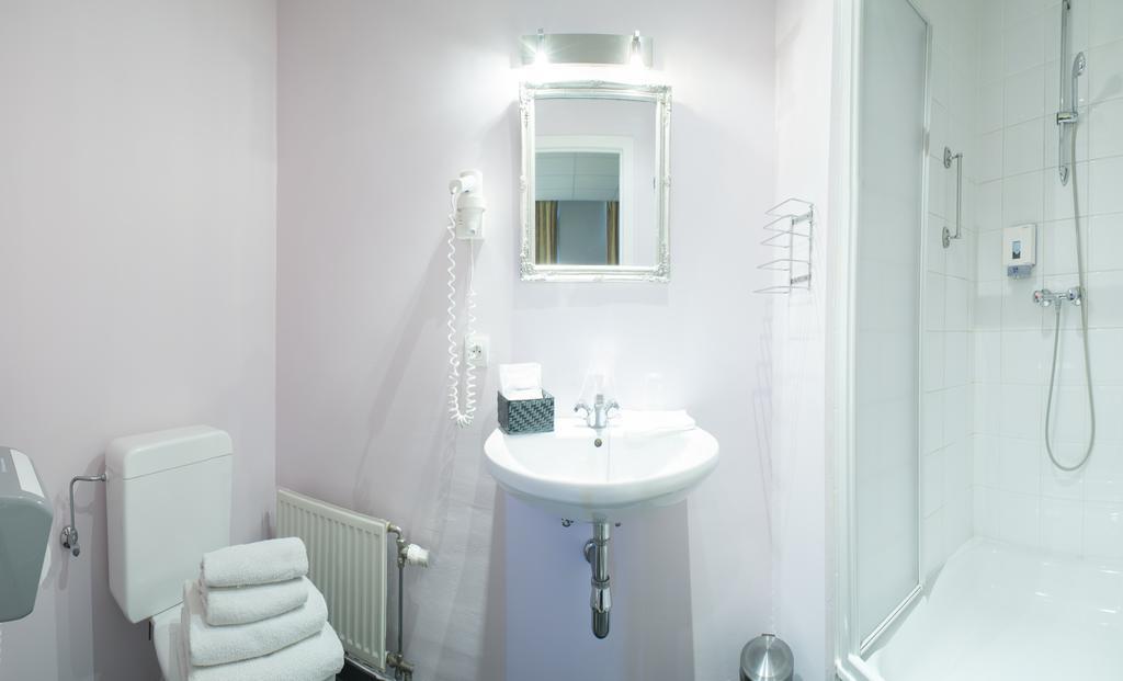 Alpha Hotel 3*